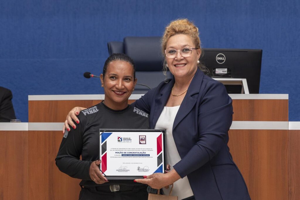 Mulheres que atuam em prol da segurança pública recebem honrarias Mulheres que atuam em prol da segurança pública recebem honrarias