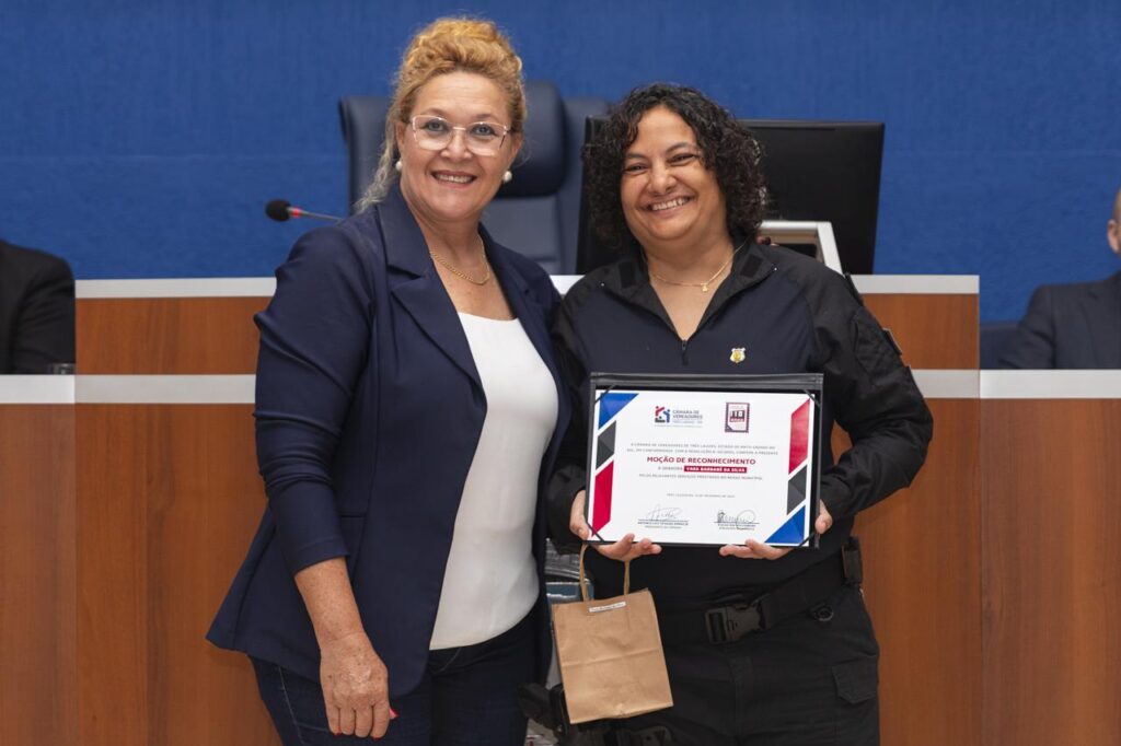 Mulheres que atuam em prol da segurança pública recebem honrarias Mulheres que atuam em prol da segurança pública recebem honrarias