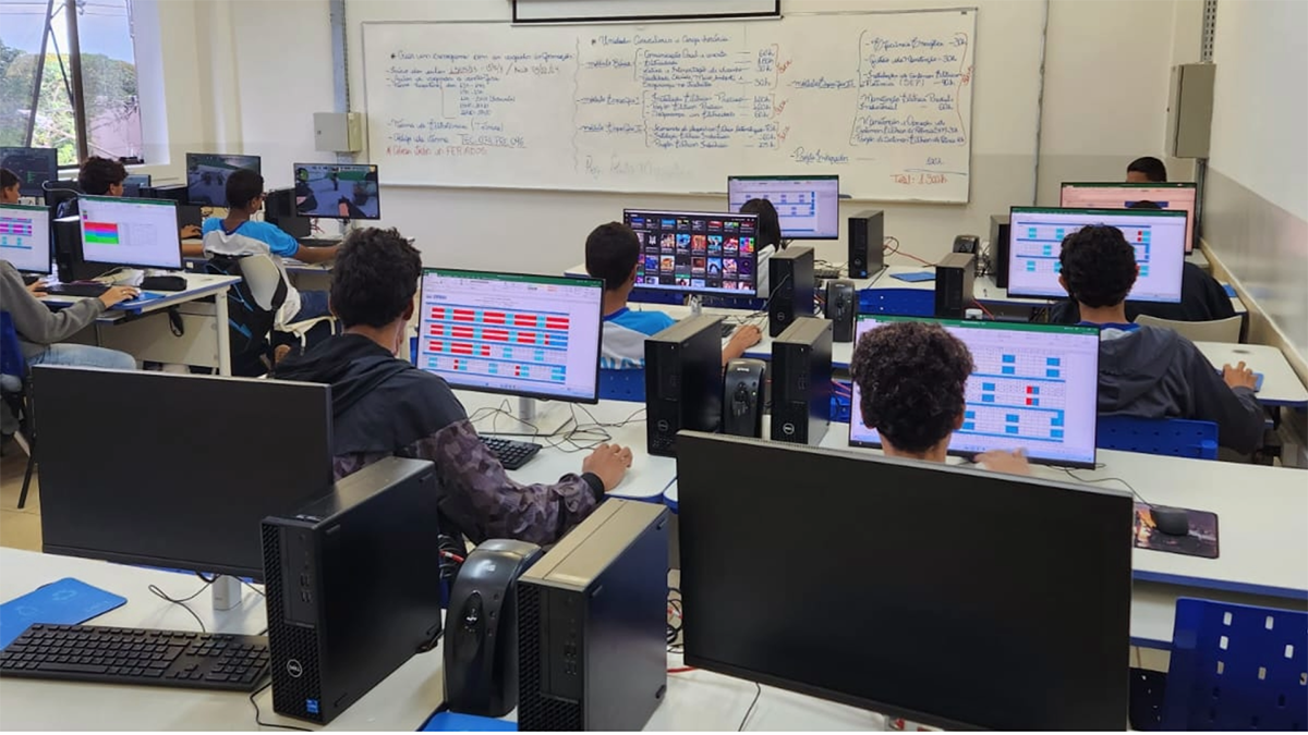 Senai está com mais de 2,7 mil vagas abertas para cursos técnicos e de qualificação profissional Senai está com mais de 2,7 mil vagas abertas para cursos técnicos e de qualificação profissional