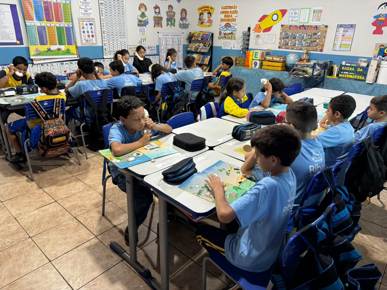 Escola rural em Ribas adota Sussurrofone para incentivar a leitura com livros que valorizam o Pantanal e a identidade sul-mato-grossense Escola rural em Ribas adota Sussurrofone para incentivar a leitura com livros que valorizam o Pantanal e a identidade sul-mato-grossense
