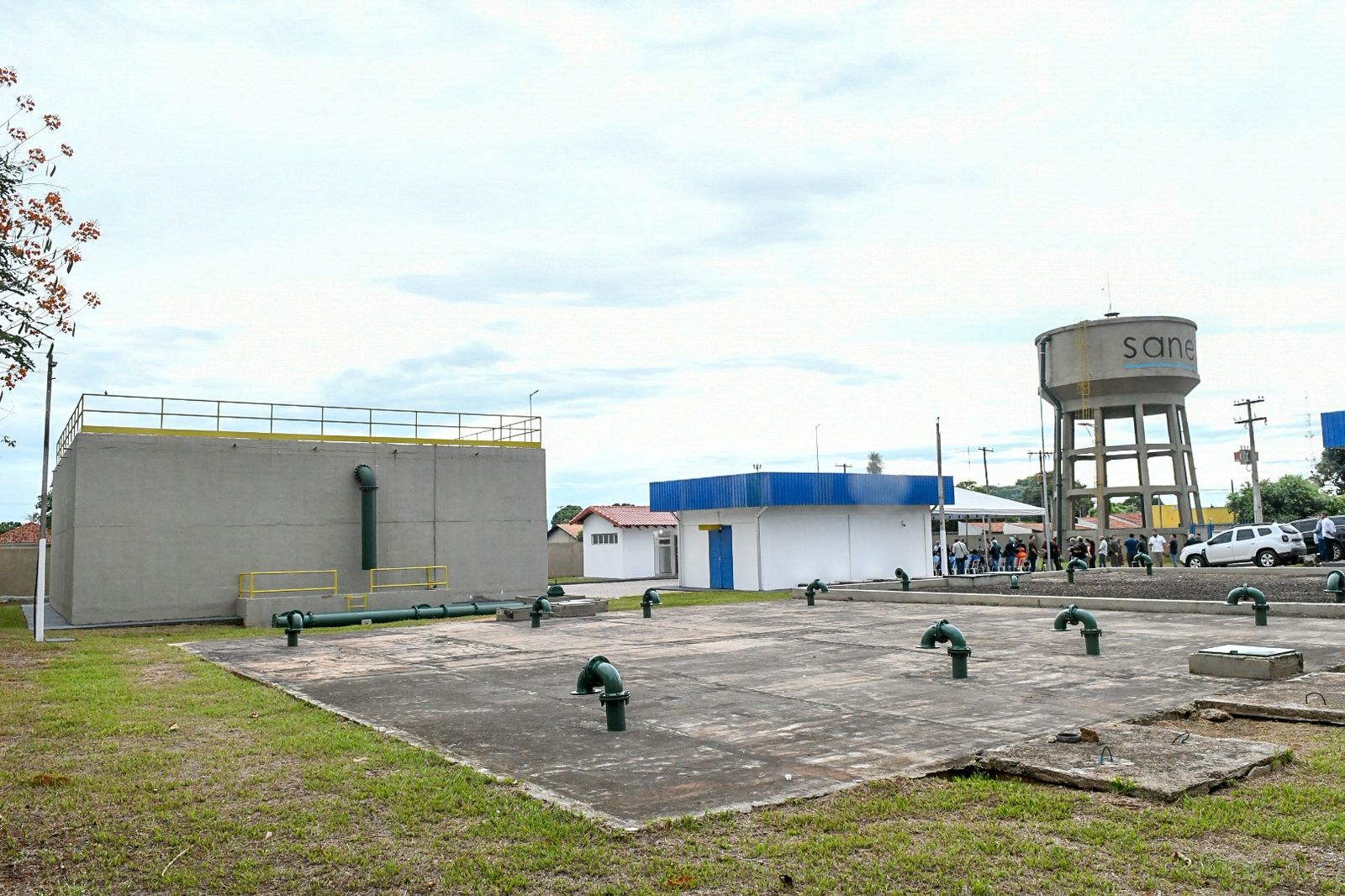 Água tratada, pavimentação e drenagem: Governo de MS entrega obras estruturantes em Três Lagoas