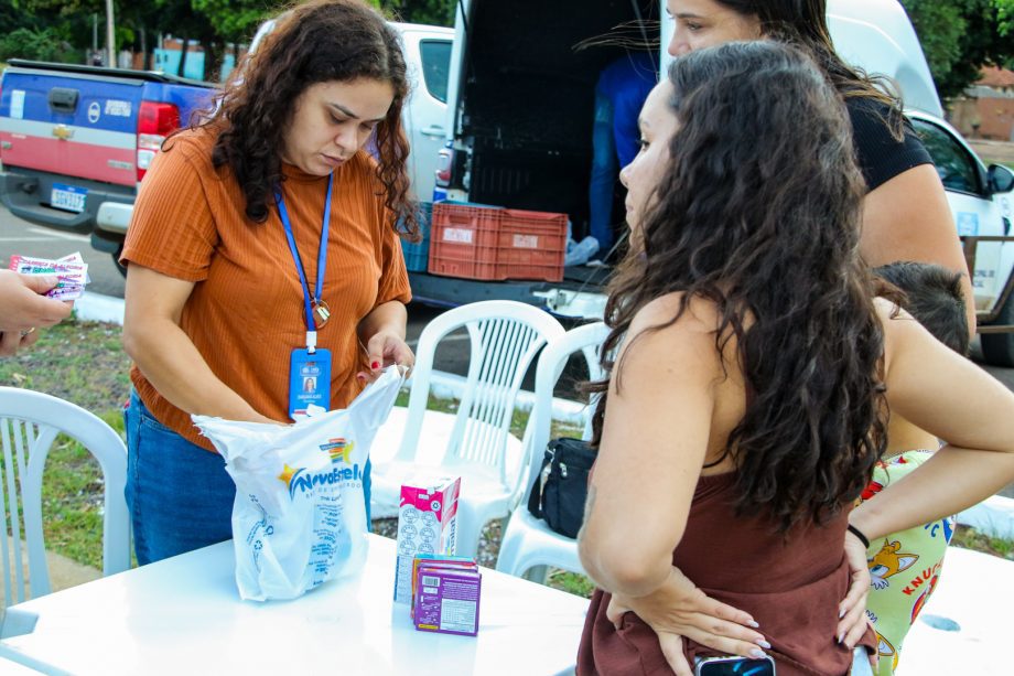 Carreta da Alegria realiza passeio solidário e arrecada aproximadamente 830 kg de alimentos para entidades de Três Lagoas