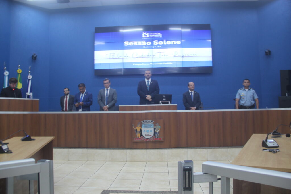 Governador em exercício José Carlos Barbosa é acolhido como novo filho ilustre de Três Lagoas