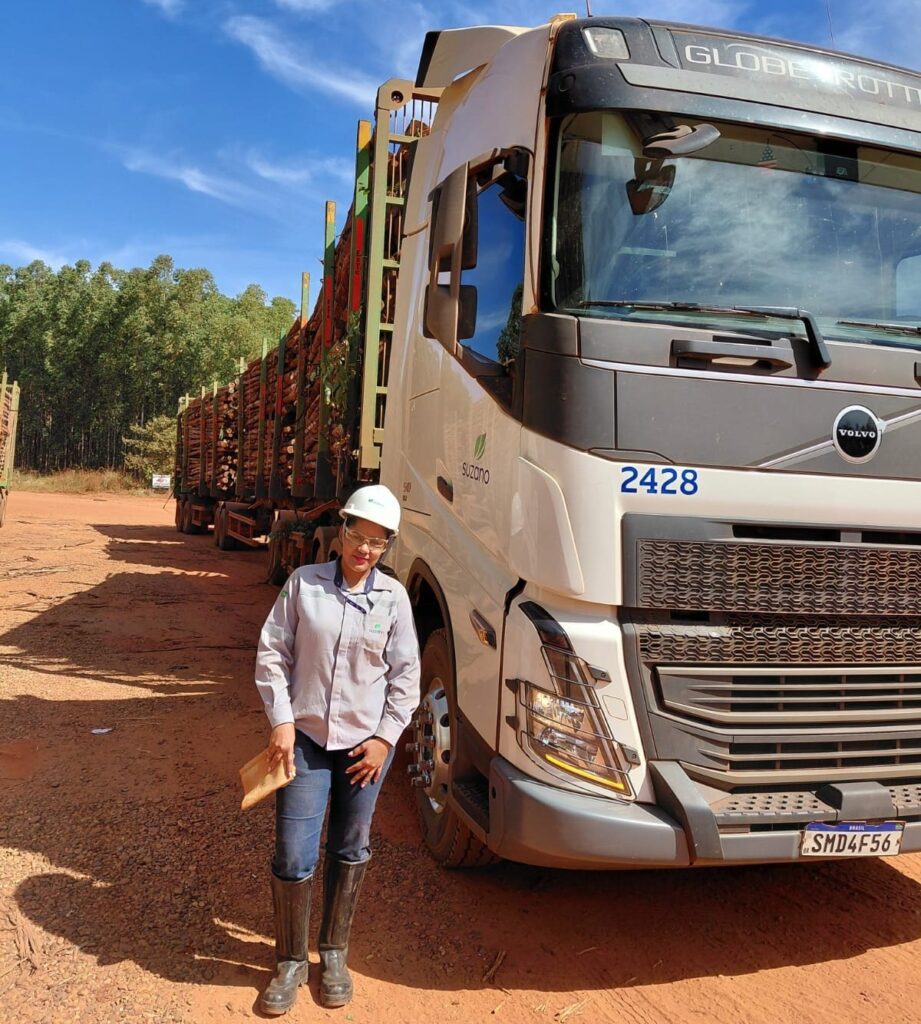 Com 42 motoristas qualificadas, Suzano colabora para promover a equidade de gênero no setor de transporte florestal de MS