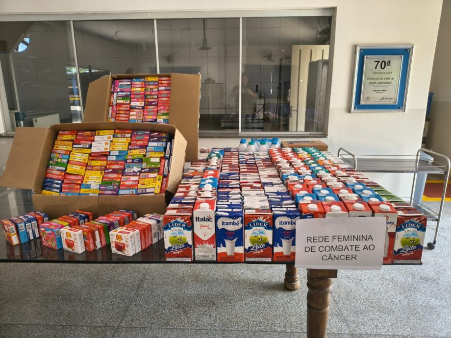 Carreta da Alegria realiza passeio solidário e arrecada aproximadamente 830 kg de alimentos para entidades de Três Lagoas