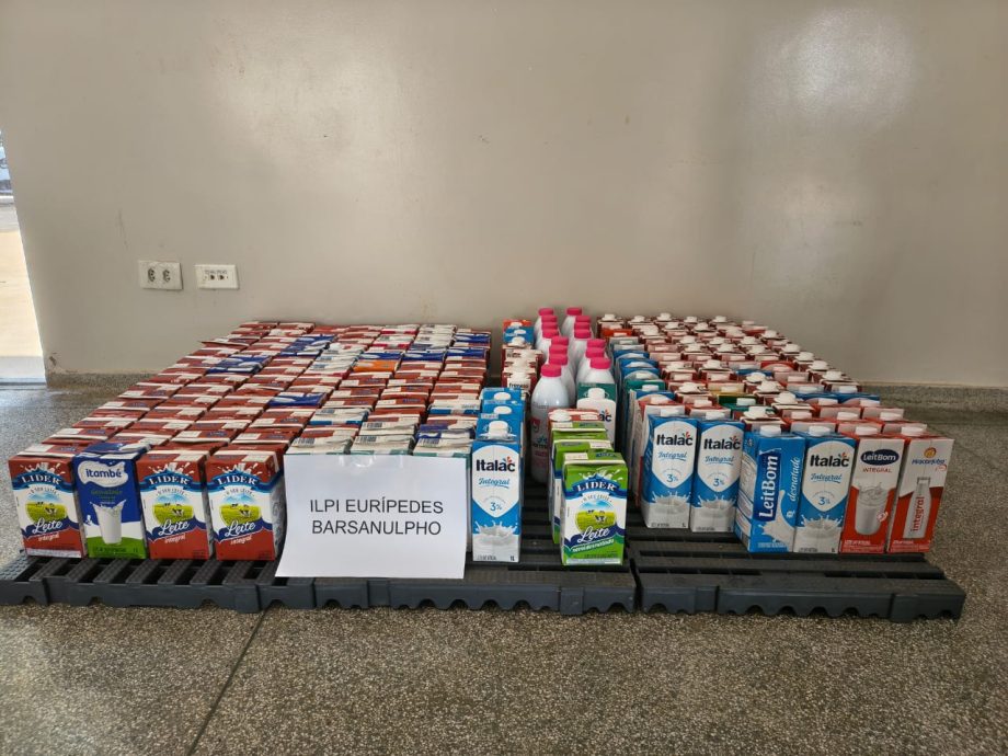 Carreta da Alegria realiza passeio solidário e arrecada aproximadamente 830 kg de alimentos para entidades de Três Lagoas