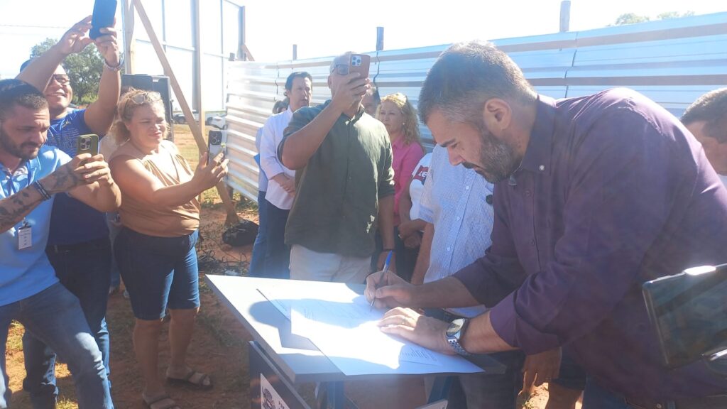 Prefeito Cassiano Maia abre 2026 com a assinatura de obras estratégicas para a educação em Três Lagoas
