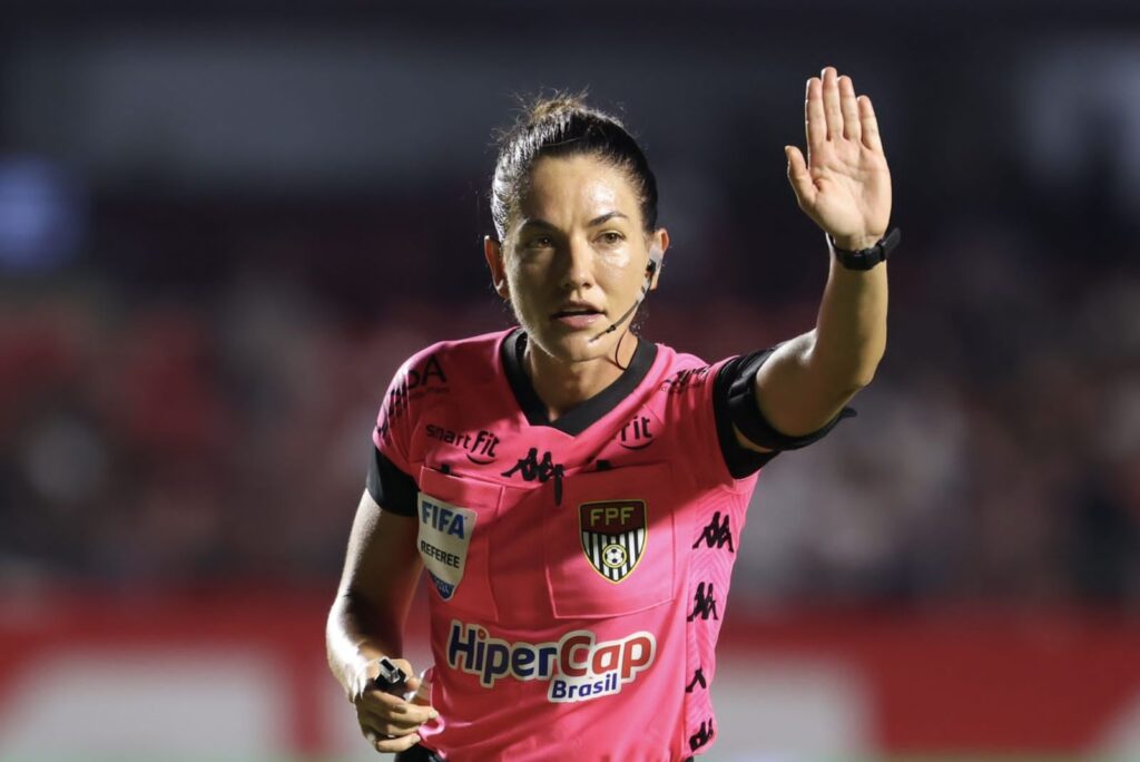 De Três Lagoas ao centro da polêmica no Paulistão: árbitra de MS é alvo de fala machista