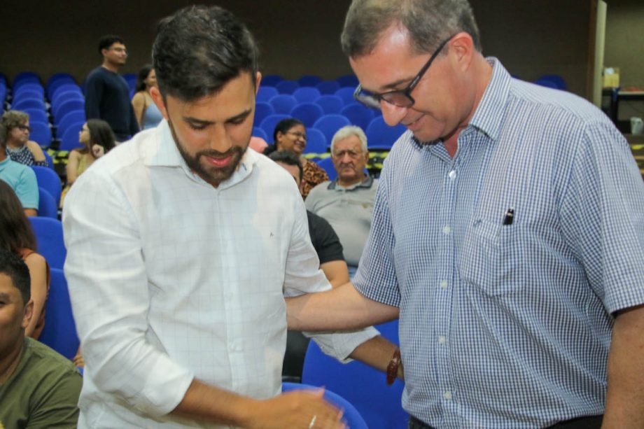 Prefeitura de Três Lagoas dá posse a mais 47 servidores em três secretarias municipais