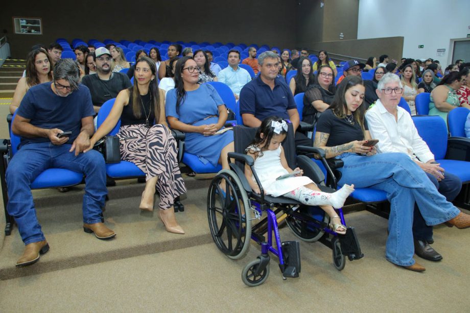 Prefeitura de Três Lagoas dá posse a mais 47 servidores em três secretarias municipais