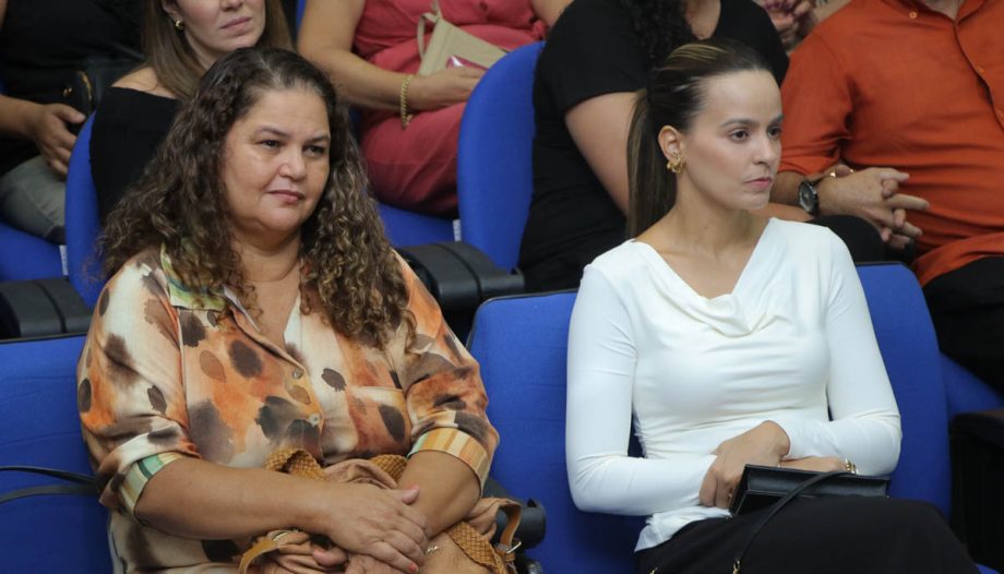 Prefeitura de Três Lagoas dá posse a mais 47 servidores em três secretarias municipais