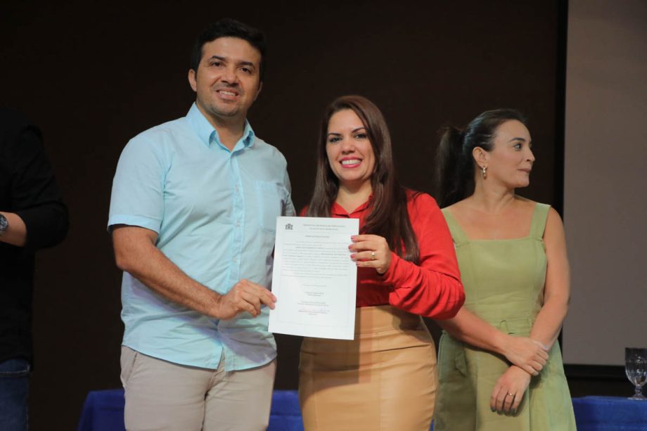 Prefeitura de Três Lagoas dá posse a mais 47 servidores em três secretarias municipais