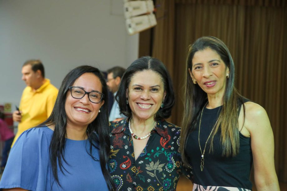 Prefeitura de Três Lagoas dá posse a mais 47 servidores em três secretarias municipais