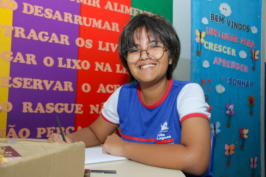 Prefeitura de Três Lagoas realiza entrega de Kits Escolares em escolas municipais