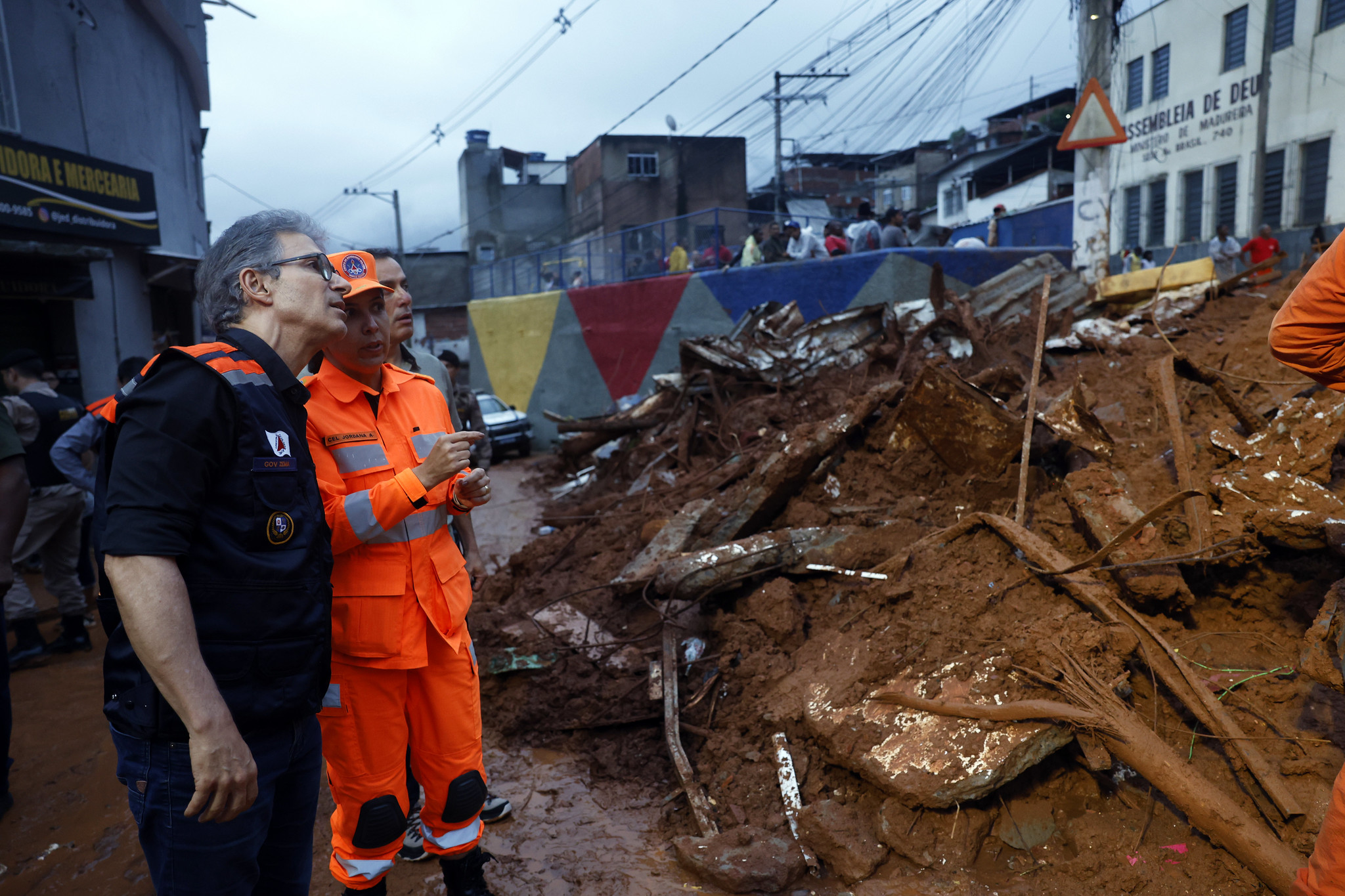 Mortos em temporais em Juiz de Fora e Ubá chegam a 36 Mortos em temporais em Juiz de Fora e Ubá chegam a 36