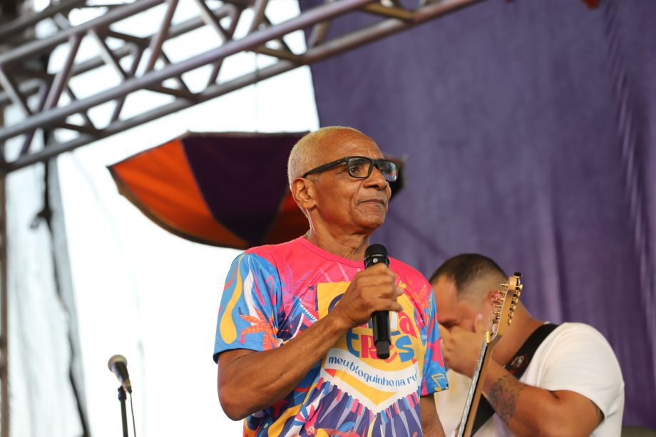 CarnaTrês 2026 encerra com festa, brilho dos blocos e avenida lotada em Três Lagoas CarnaTrês 2026 encerra com festa, brilho dos blocos e avenida lotada em Três Lagoas