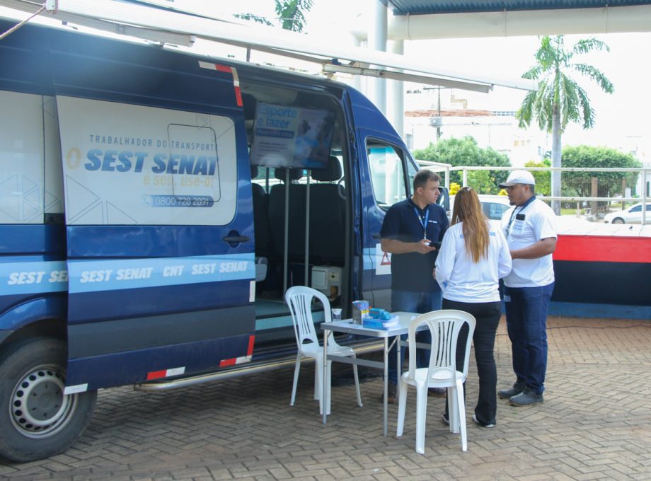 SMS realiza Blitz Educativa sobre prevenção e cuidados com escorpiões em Três Lagoas SMS realiza Blitz Educativa sobre prevenção e cuidados com escorpiões em Três Lagoas