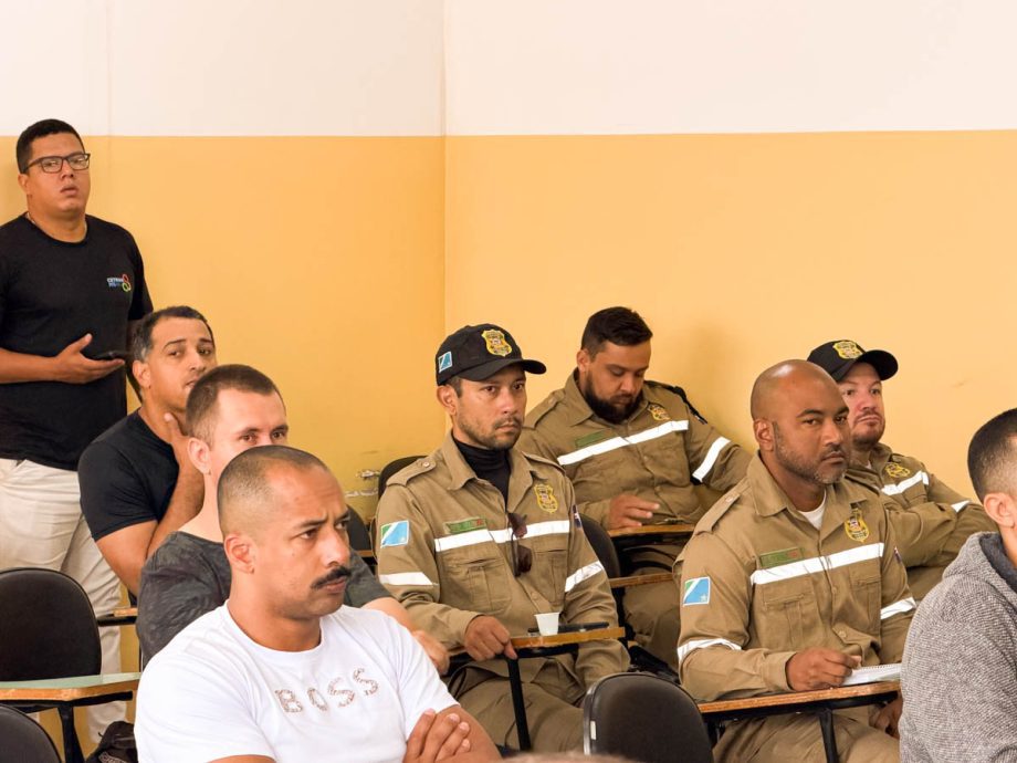 Departamento de Trânsito capacita agentes com Curso de Atualização