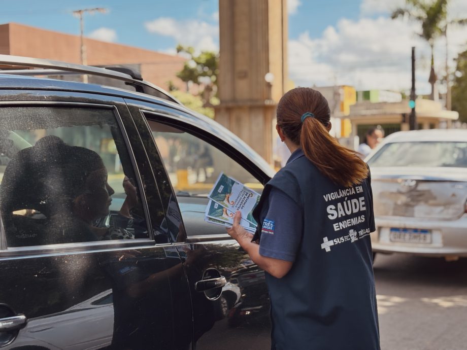 SMS realiza Blitz Educativa sobre prevenção e cuidados com escorpiões em Três Lagoas SMS realiza Blitz Educativa sobre prevenção e cuidados com escorpiões em Três Lagoas