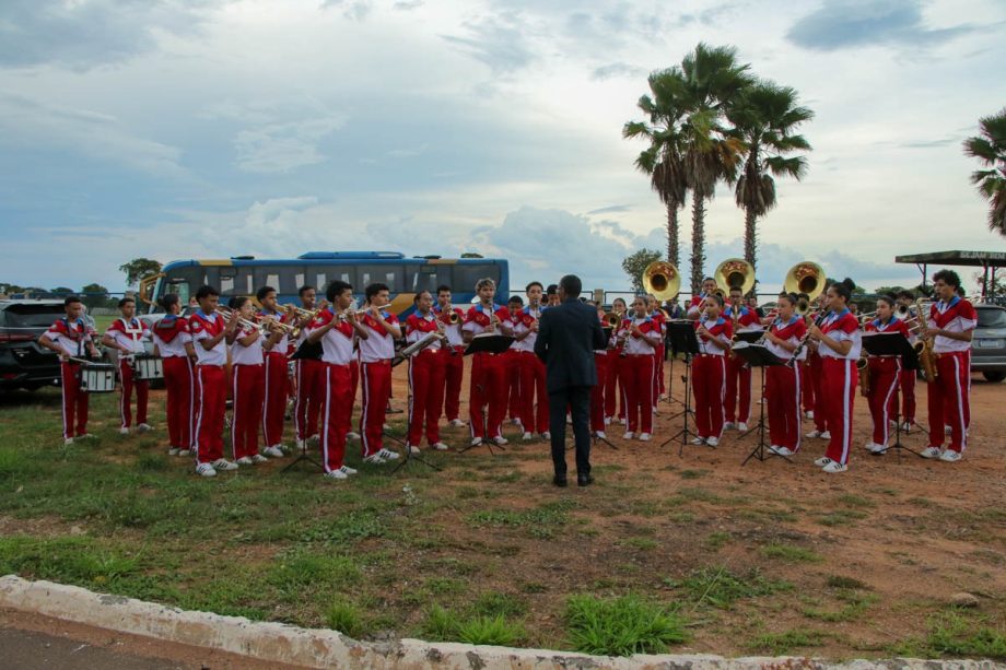 Prefeito Dr. Cassiano Maia inaugura nova iluminação da Avenida Jamil Jorge Salomão