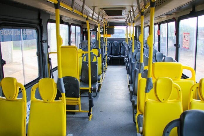 ONIBUS-COLETIVO-23-04-14-scaled