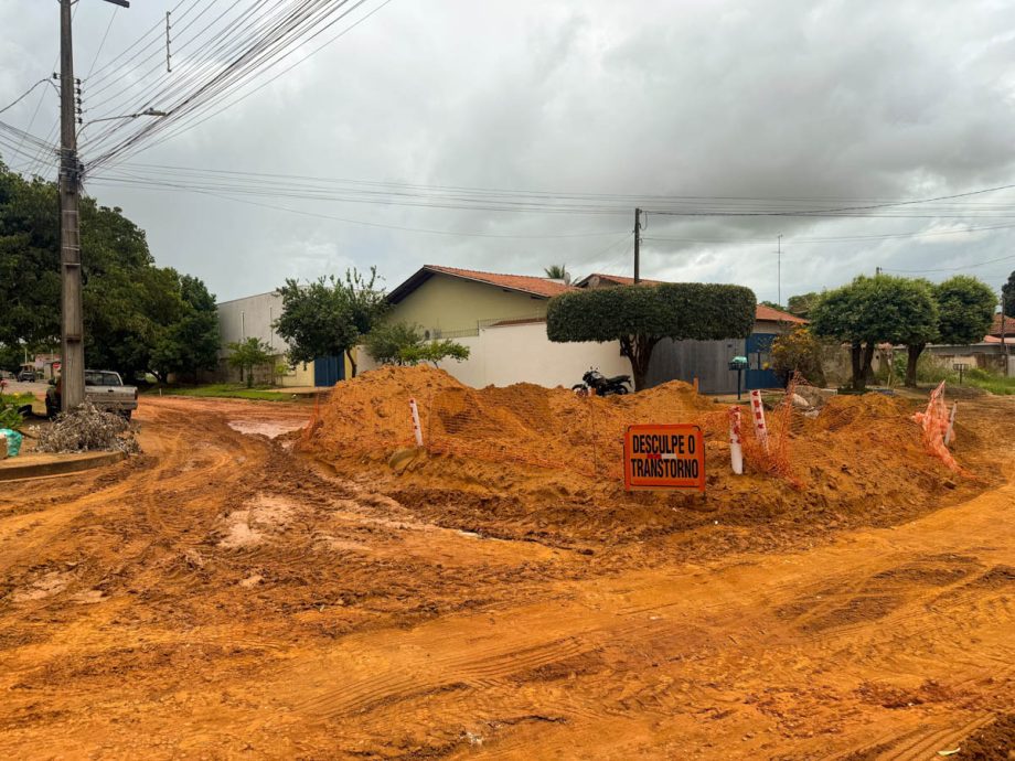 Jardim Itamaraty, Nossa Senhora de Fátima e Eunice recebem obra de pavimentação e drenagem Jardim Itamaraty, Nossa Senhora de Fátima e Eunice recebem obra de pavimentação e drenagem