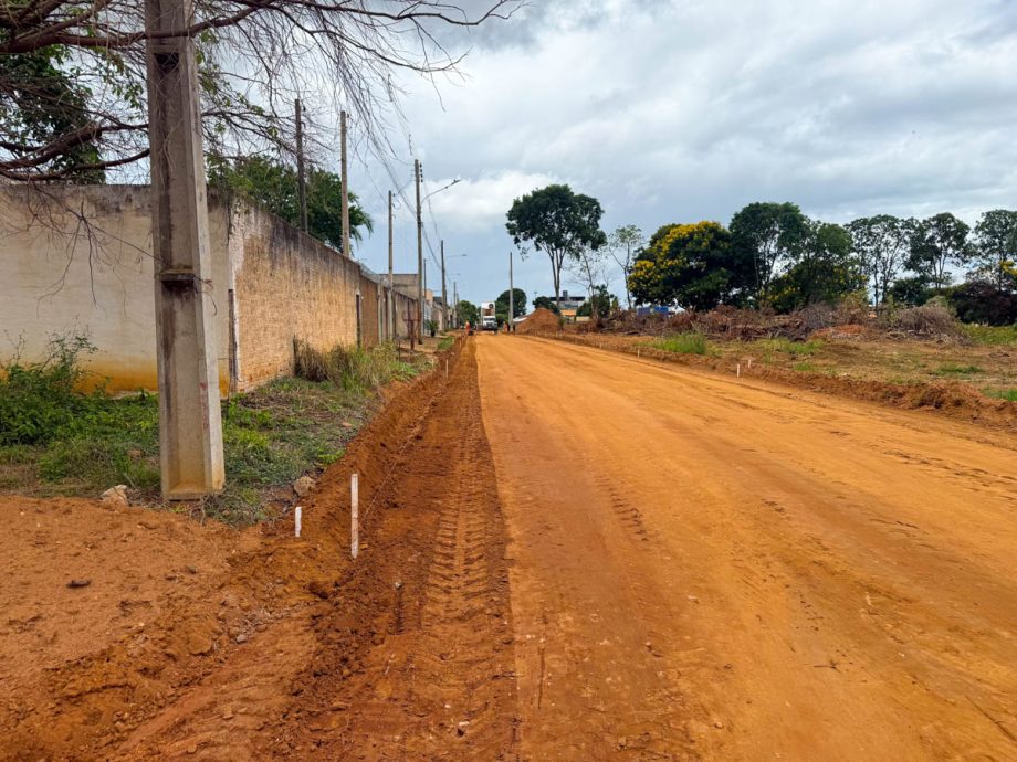 Jardim Itamaraty, Nossa Senhora de Fátima e Eunice recebem obra de pavimentação e drenagem Jardim Itamaraty, Nossa Senhora de Fátima e Eunice recebem obra de pavimentação e drenagem