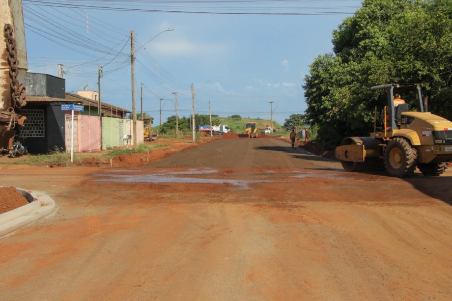 Vila Alegre recebe terceira etapa de pavimentação e drenagem Vila Alegre recebe terceira etapa de pavimentação e drenagem