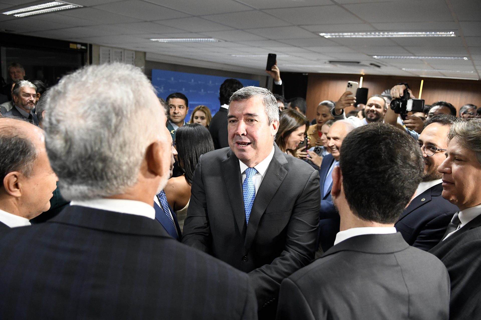 Aliança entre poderes e trabalho pelo desenvolvimento socioeconômico de MS marcam abertura do ano legislativo Aliança entre poderes e trabalho pelo desenvolvimento socioeconômico de MS marcam abertura do ano legislativo