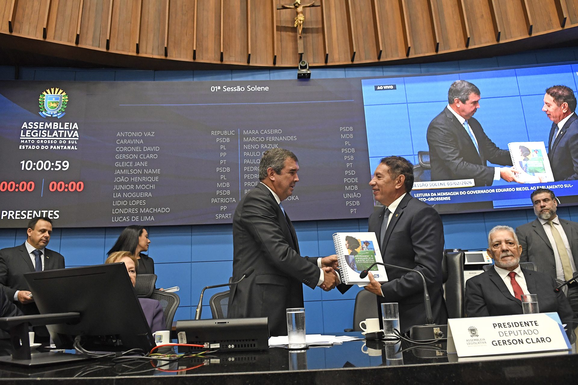 Aliança entre poderes e trabalho pelo desenvolvimento socioeconômico de MS marcam abertura do ano legislativo Aliança entre poderes e trabalho pelo desenvolvimento socioeconômico de MS marcam abertura do ano legislativo