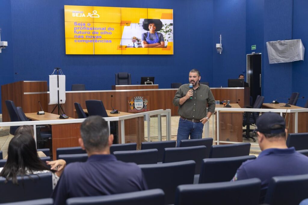 Formação “Seja um profissional do futuro” é promovida a servidores da Câmara de Três Lagoas