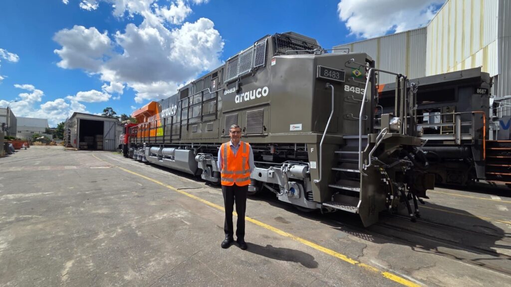 Arauco recebe 5 locomotivas e avança em logística que contará com 26 locomotivas e 721 vagões