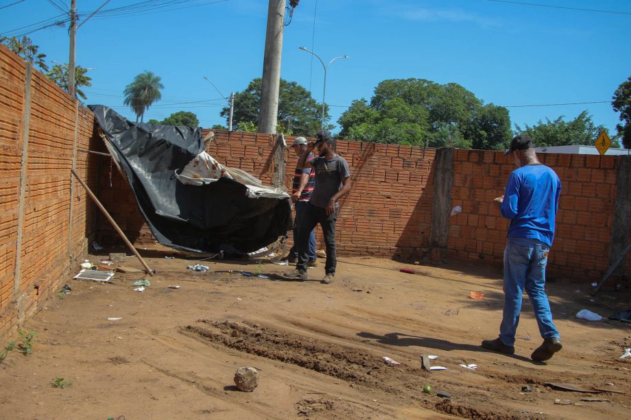 Prefeitura realiza ação integrada para reestruturação e limpeza de terrenos na região do Centro POP