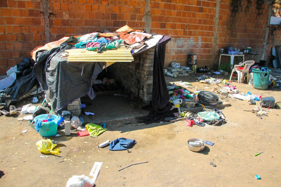 Prefeitura realiza ação integrada para reestruturação e limpeza de terrenos na região do Centro POP