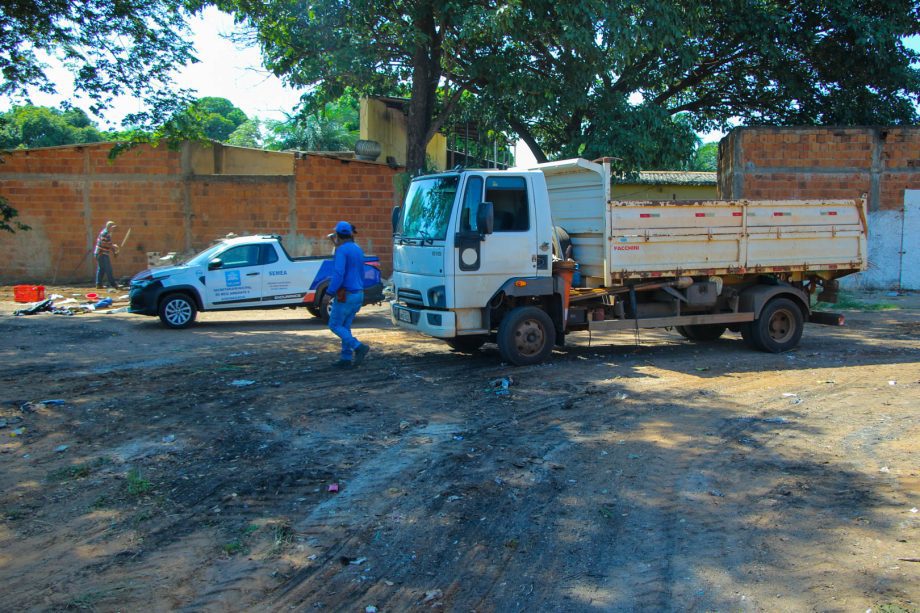 Prefeitura realiza ação integrada para reestruturação e limpeza de terrenos na região do Centro POP