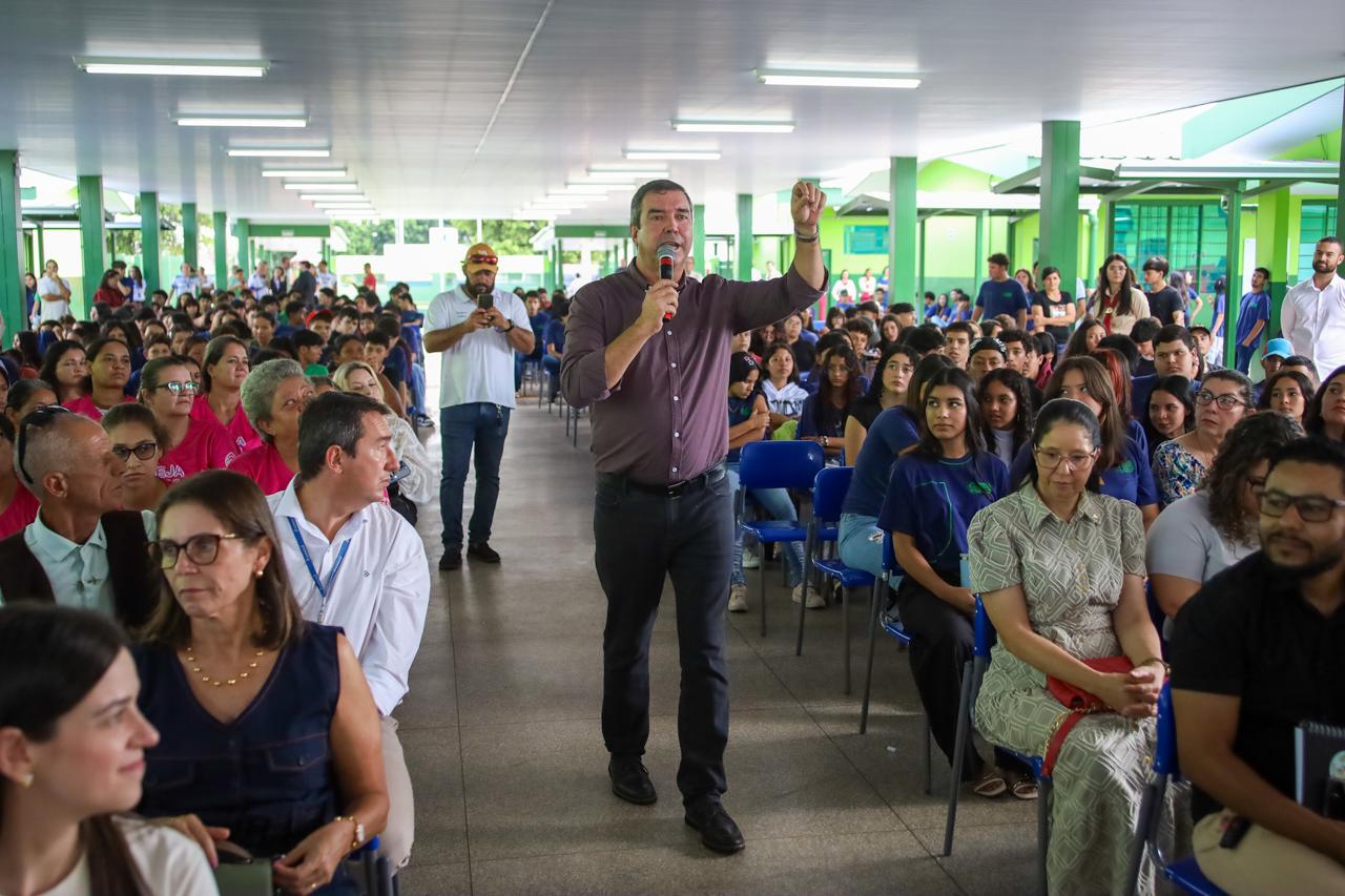 Governo de MS entrega obras para modernizar e qualificar a educação de Ponta Porã