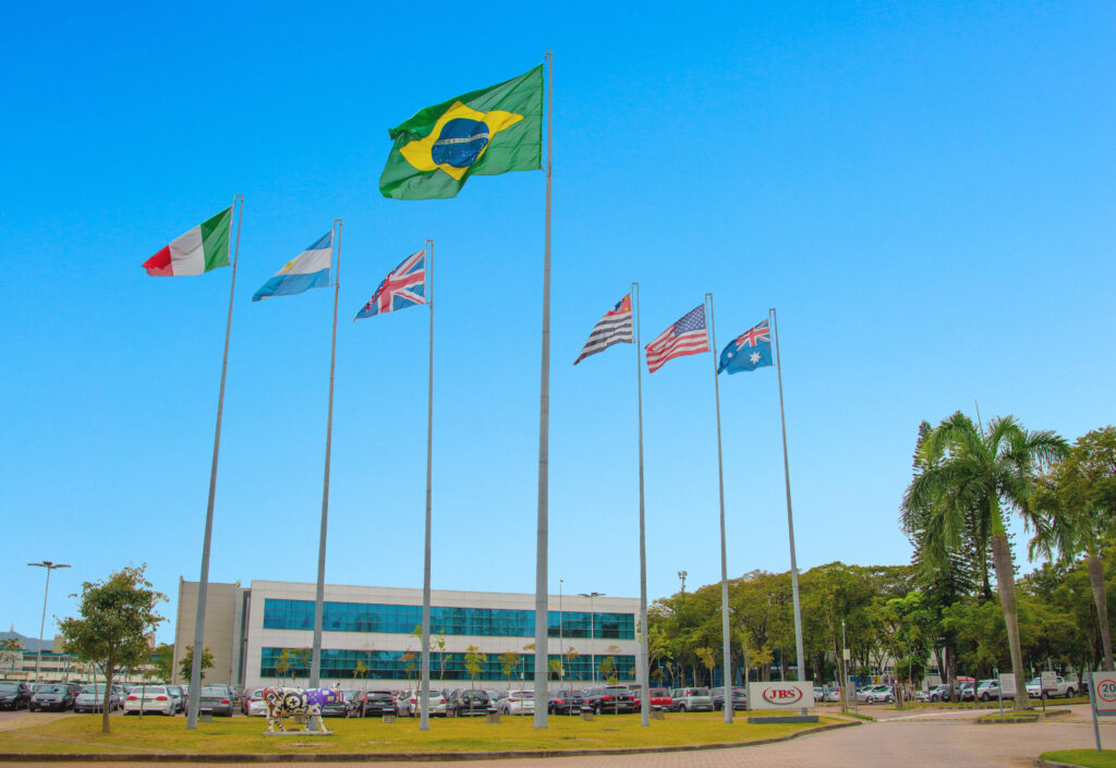 Gigante Global: J&F consolida império industrial com faturamento de R$ 490 bilhões e presença em 20 países