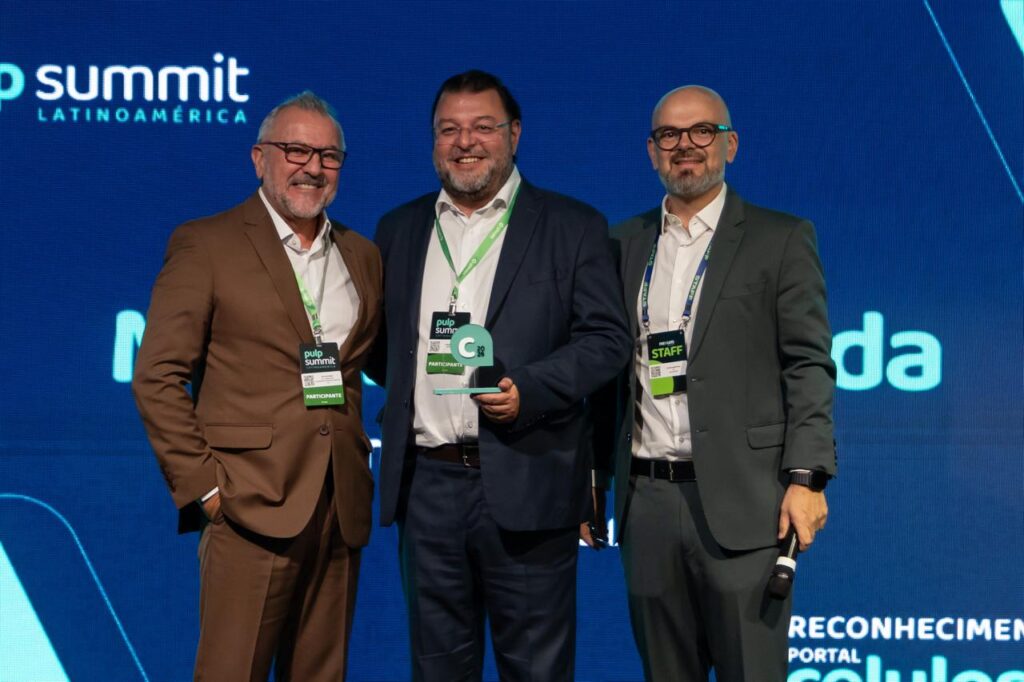 Executivos de MS ganham destaque e são homenageados no Pulp Summit Latinoamérica 2026 Executivos de MS ganham destaque e são homenageados no Pulp Summit Latinoamérica 2026