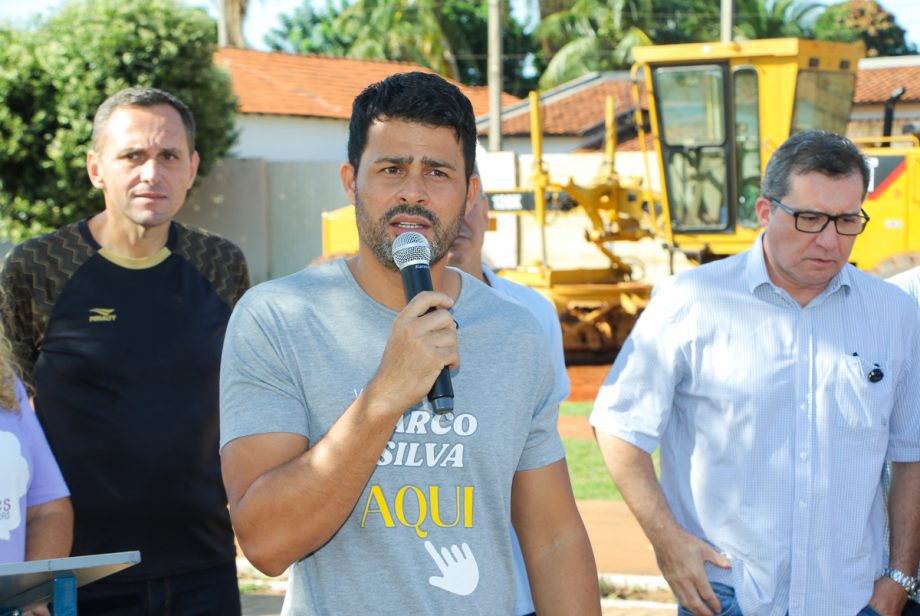 Prefeitura emite ordem de serviço para pavimentação e drenagem no Jardim Novo Ipanema