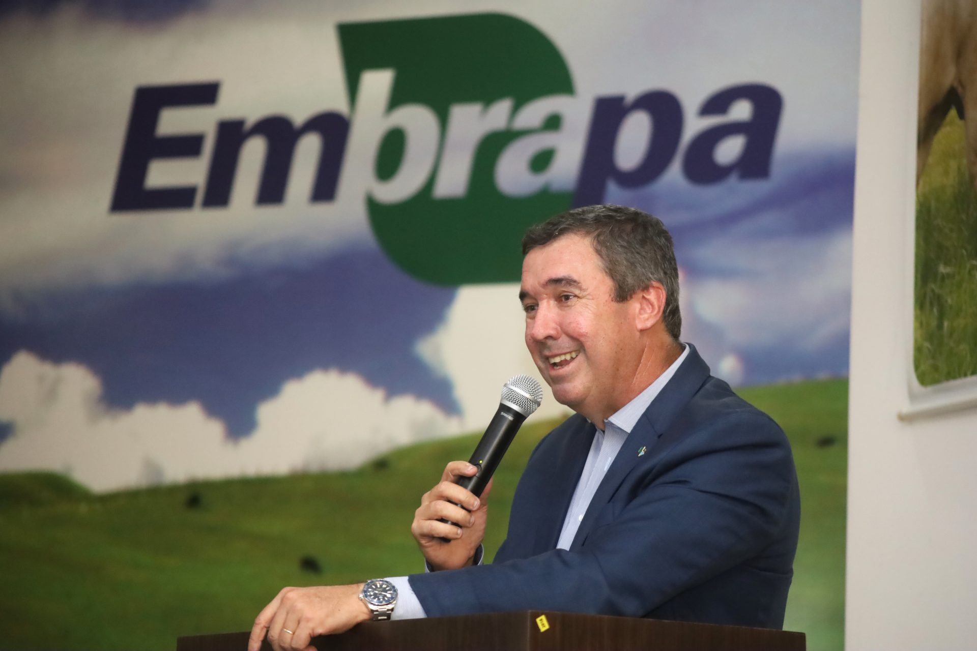 Governo de MS reafirma apoio à produção de pesquisa e desenvolvimento da pecuária no Estado