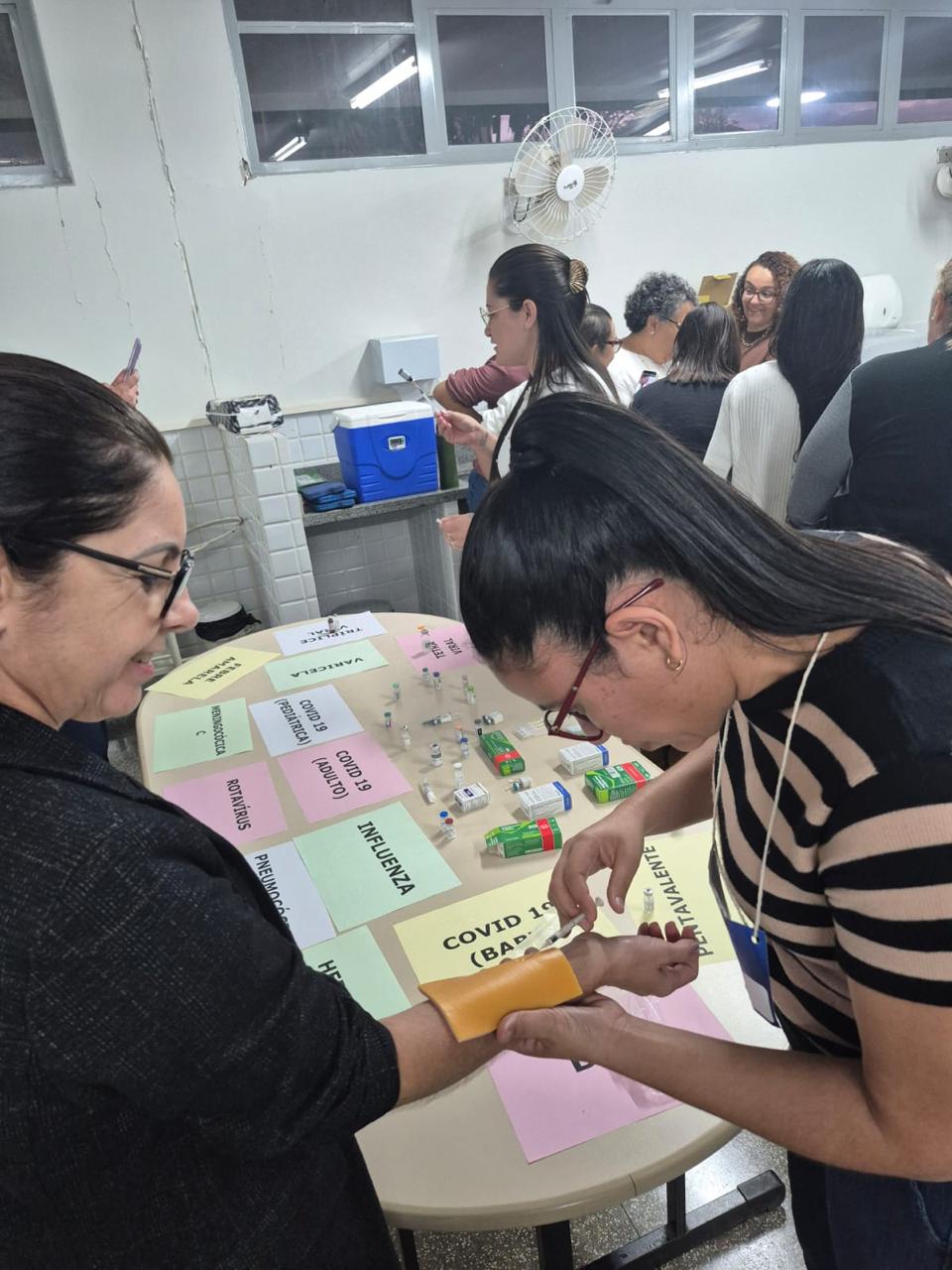 SES realiza curso Sala de Vacina para fortalecer imunização na região sul-fronteira SES realiza curso Sala de Vacina para fortalecer imunização na região sul-fronteira