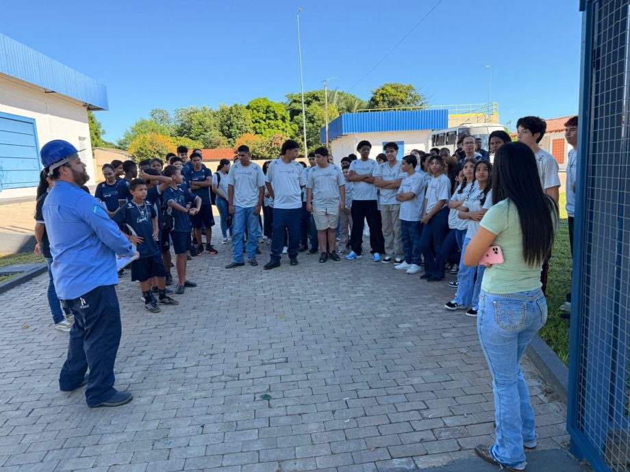 SEMANA DA ÁGUA – Alunos do Programa Gerando Futuro visitam Unidade de Tratamento de Água da Sanesul