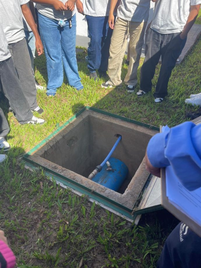 SEMANA DA ÁGUA – Alunos do Programa Gerando Futuro visitam Unidade de Tratamento de Água da Sanesul