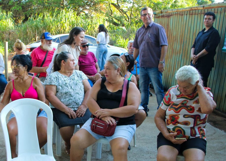 Prefeitura Municipal realiza solenidade para entrega de Termos de Cessão aos moradores do Cinturão Verde Prefeitura Municipal realiza solenidade para entrega de Termos de Cessão aos moradores do Cinturão Verde