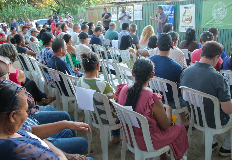 Prefeitura Municipal realiza solenidade para entrega de Termos de Cessão aos moradores do Cinturão Verde Prefeitura Municipal realiza solenidade para entrega de Termos de Cessão aos moradores do Cinturão Verde