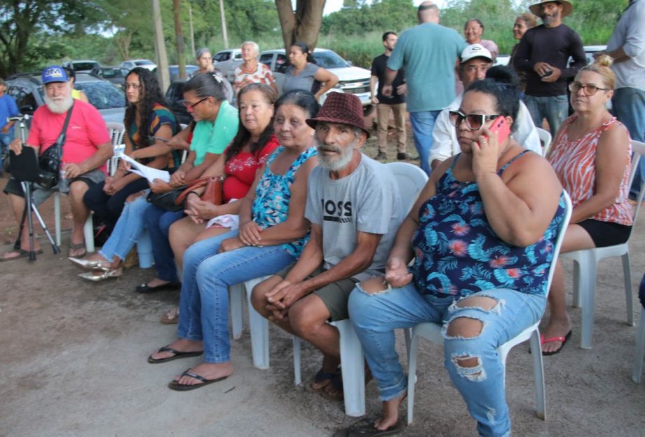 Prefeitura Municipal realiza solenidade para entrega de Termos de Cessão aos moradores do Cinturão Verde Prefeitura Municipal realiza solenidade para entrega de Termos de Cessão aos moradores do Cinturão Verde