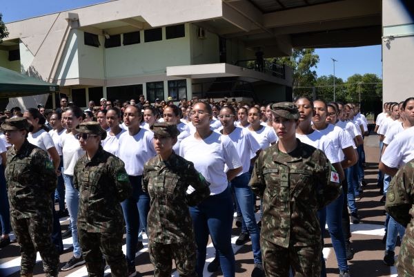Pela primeira vez na história, 108 mulheres ingressam como soldados nas Forças Armadas em MS