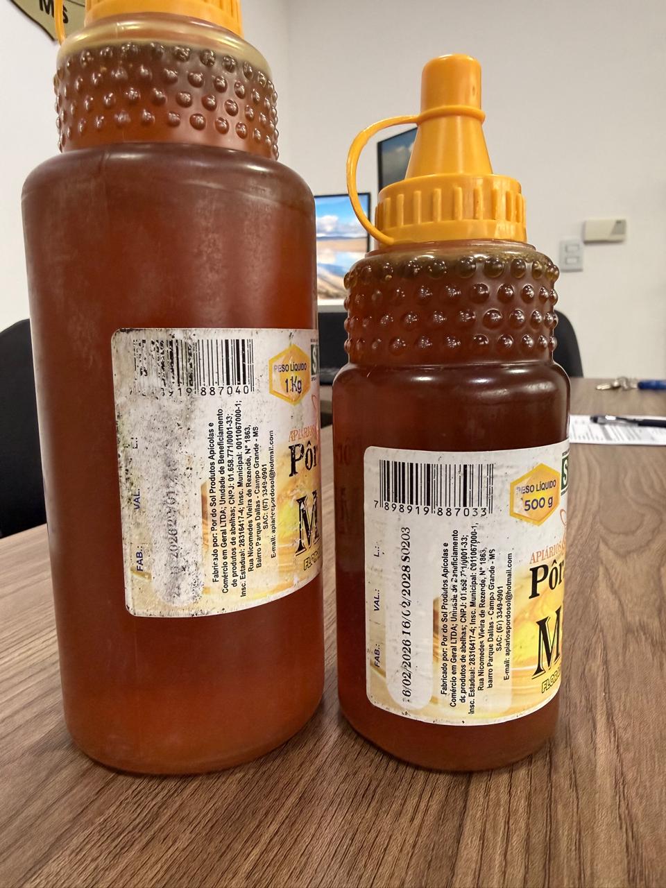 Polícia Civil, em fiscalização com o IAGRO, apreendem cercata de 250 kg de mel sem procedência e em situação irregular