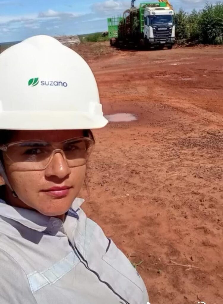 Das marcas do passado à direção do próprio destino: a história de superação de Rosires Anselmo Das marcas do passado à direção do próprio destino: a história de superação de Rosires Anselmo