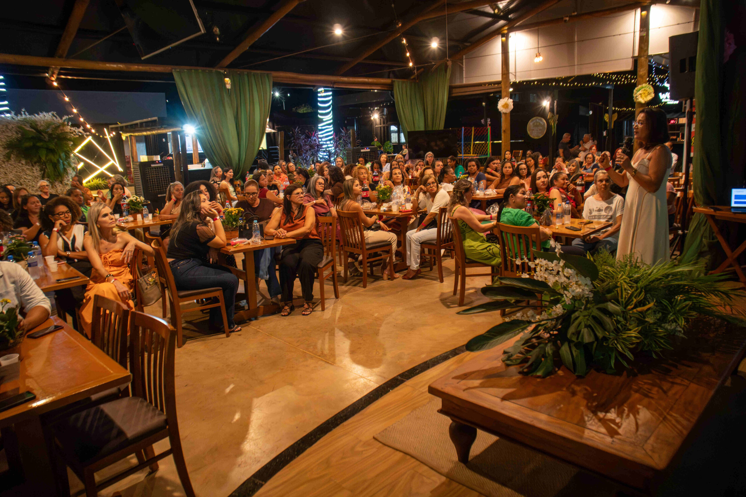 Empreendedorismo feminino ganha força em Bataguassu com talk show que evidencia impacto da inclusão produtiva Empreendedorismo feminino ganha força em Bataguassu com talk show que evidencia impacto da inclusão produtiva